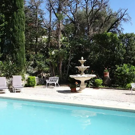 Villa 4 Avec Piscine Et Terrasses - Fr-1-100-239 *