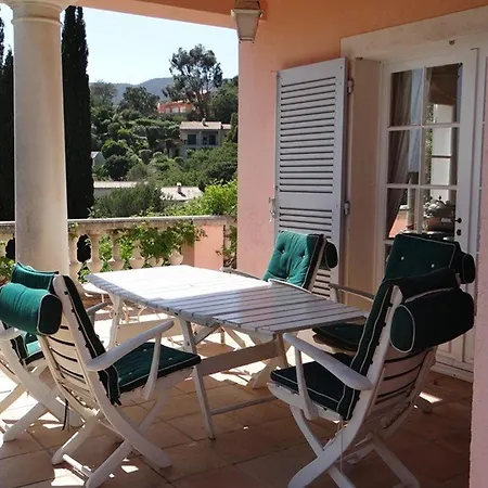 4 Avec Piscine Et Terrasses - Fr-1-100-239