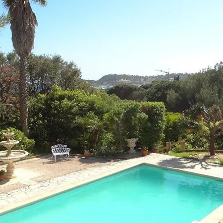 4 Avec Piscine Et Terrasses - Fr-1-100-239 *
